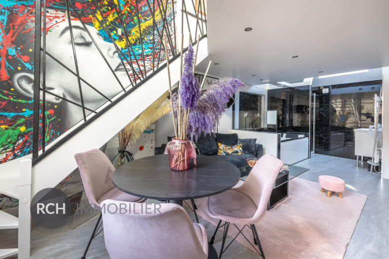 Photos du bien : Jouars-Pontchartrain – Idéal investisseur ! Maison ancienne divisée en 4 appartements parfaitement rénovés