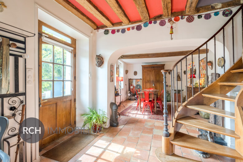 Photos du bien : Exclusivité – Le Tremblay-sur-Mauldre – Maison de caractère située en coeur de village