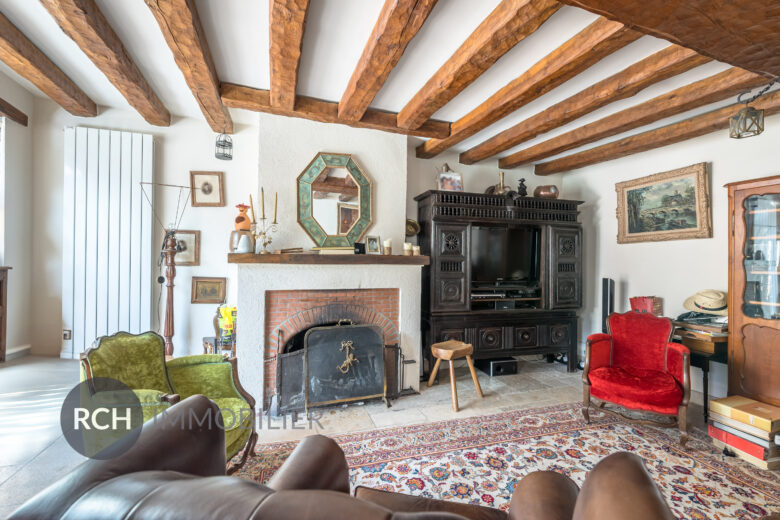 Photos du bien : Exclusivité – Berchères-sur-Vesgre – Maison ancienne avec dépendance sur beau terrain arboré