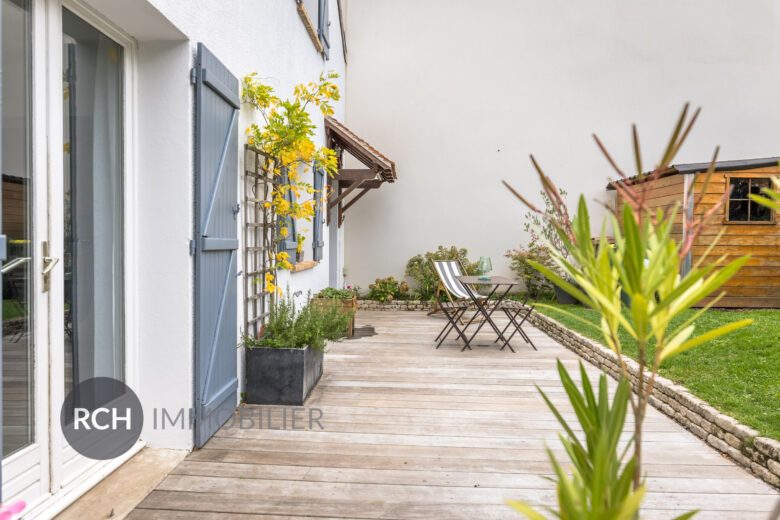 Photos du bien : Exclusivité – Gambais – Jolie maison ancienne rénovée avec jardin et cour