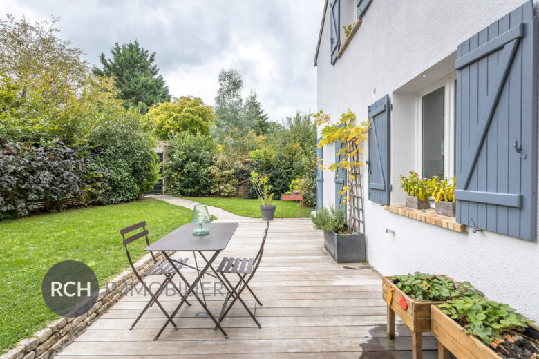 Photos du bien : Exclusivité – Gambais – Jolie maison ancienne rénovée avec jardin et cour