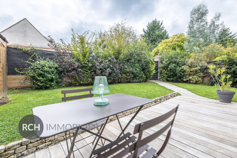 Photos du bien : Exclusivité – Gambais – Jolie maison ancienne rénovée avec jardin et cour