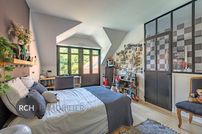 Photos du bien : Aux portes de Montfort l’Amaury – Propriété contemporaine au style unique pensée pour la famille