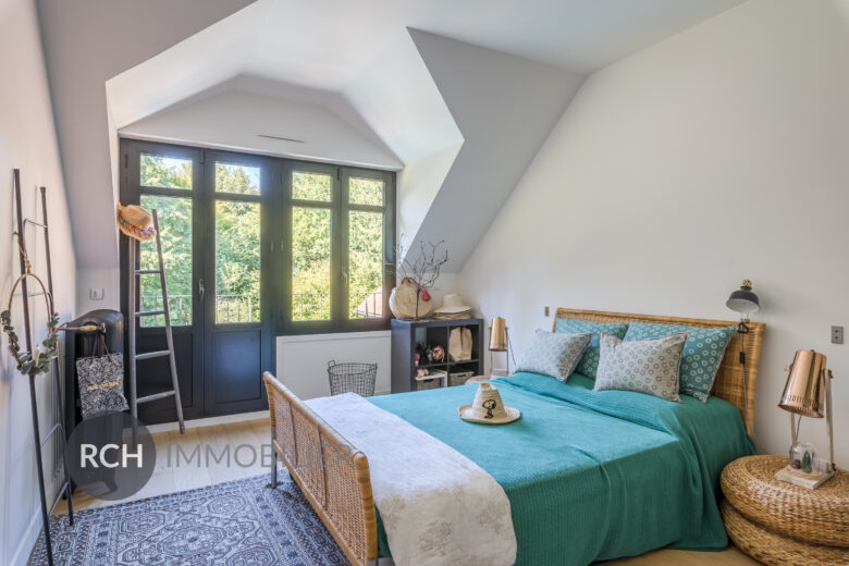 Photos du bien : Aux portes de Montfort l’Amaury – Propriété contemporaine au style unique pensée pour la famille