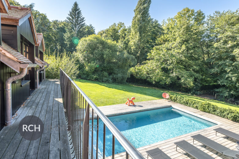Photos du bien : Aux portes de Montfort l’Amaury – Propriété contemporaine au style unique pensée pour la famille