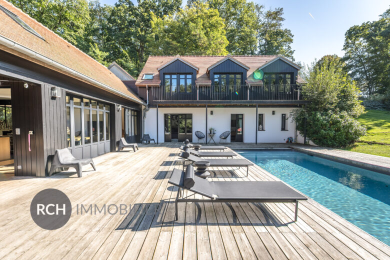 Photos du bien : Aux portes de Montfort l’Amaury – Propriété contemporaine au style unique pensée pour la famille