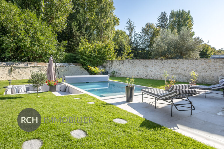 Photos du bien : Montfort-L&rsquo;Amaury – Propriété d&rsquo;exception style californienne avec piscine au cœur du centre historique