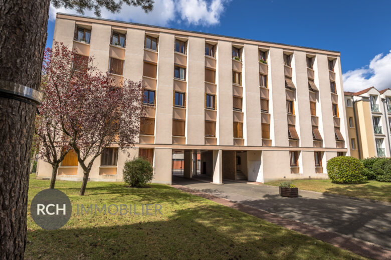 Photos du bien : Exclusivité – Rambouillet – Appartement de 4 pièces avec ascenseur