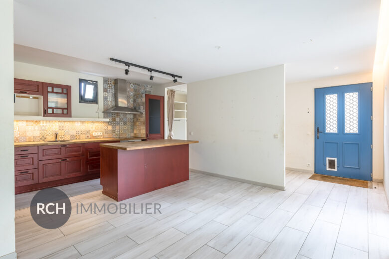 Photos du bien : Exclusivité – Saint-Léger-en-Yvelines – Maison contemporaine familiale située au coeur du village avec commerces à pied