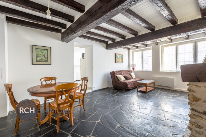 Photos du bien : Exclusivité – Bourdonné – Charmante maison en coeur de village