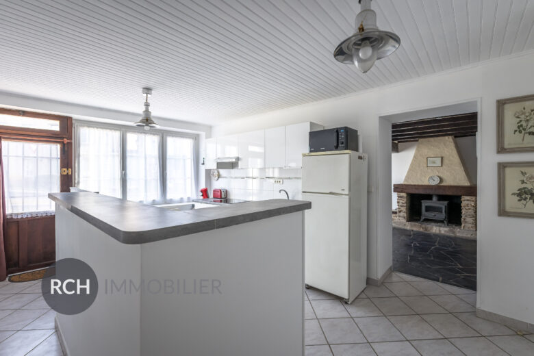 Photos du bien : Exclusivité – Bourdonné – Charmante maison en coeur de village