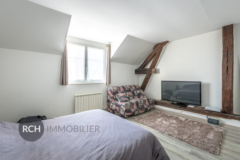 Photos du bien : Exclusivité – Bourdonné – Charmante maison en coeur de village