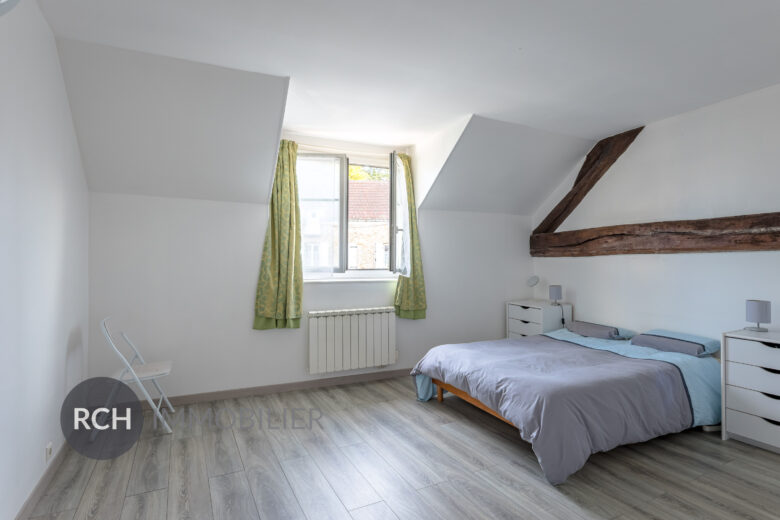 Photos du bien : Exclusivité – Bourdonné – Charmante maison en coeur de village