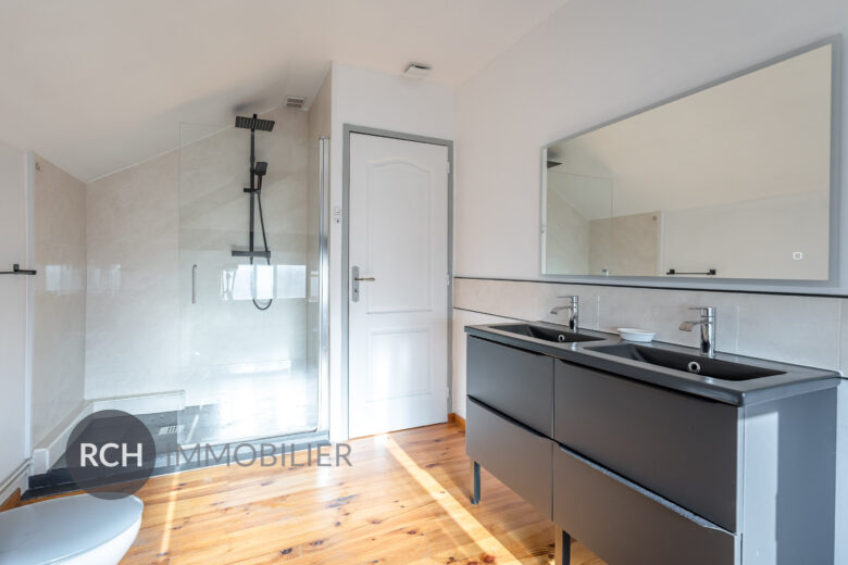 Photos du bien : Exclusivité – Bourdonné – Charmante maison en coeur de village