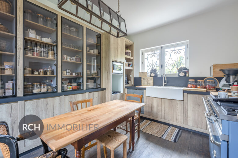 Photos du bien : Au coeur de Montfort l&rsquo;Amaury – Magnifique maison de Maître sur un terrain clos de mur