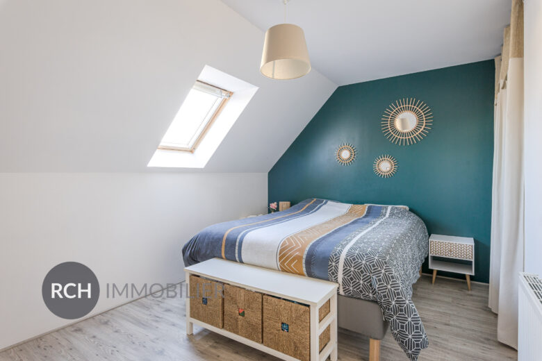 Photos du bien : Exclusivité – Condé-sur-Vesgre – Maison familiale avec joli jardin entièrement clos