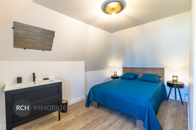 Photos du bien : Au coeur du centre historique de Dreux – Grande maison de Maître rénovée avec joli jardin arboré