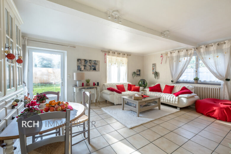 Photos du bien : Exclusivité – Grosrouvre – Jolie maison ancienne dans un environnement verdoyant