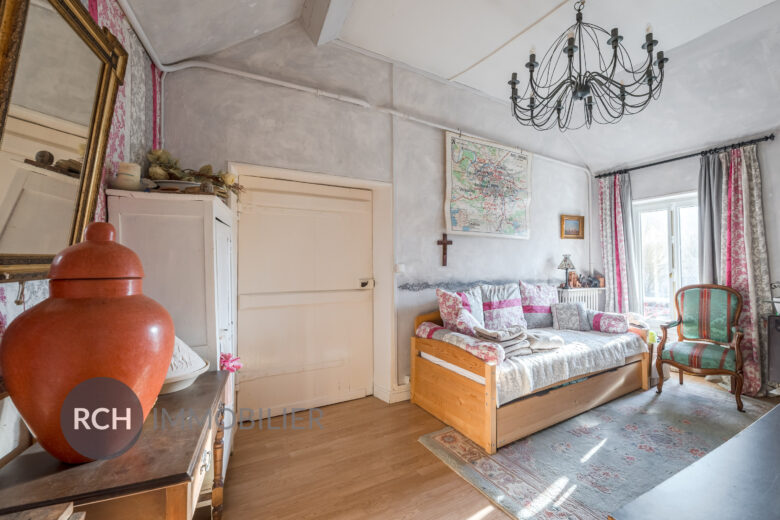 Photos du bien : Exclusivité – Grosrouvre – Jolie maison ancienne dans un environnement verdoyant