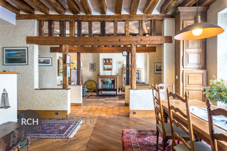 Photos du bien : Houdan Centre – Charmante maison ancienne avec joli jardin