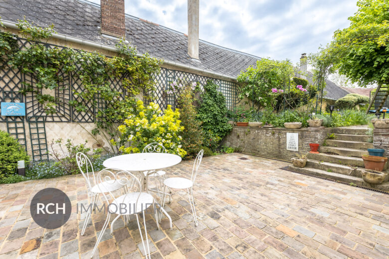 Photos du bien : Houdan Centre – Charmante maison ancienne avec joli jardin
