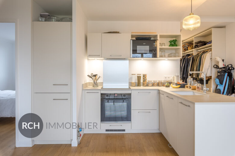 Photos du bien : Exclusivité – Neauphle-le-Chateau – Bel appartement de 4 pièces entièrement rénové avec parking