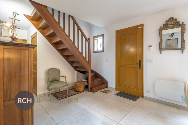 Photos du bien : Exclusivité – Secteur Gambais – Maison familiale sur joli terrain arboré