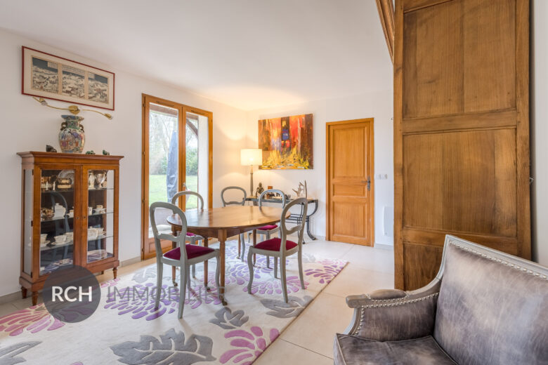 Photos du bien : Exclusivité – Secteur Gambais – Maison familiale sur joli terrain arboré