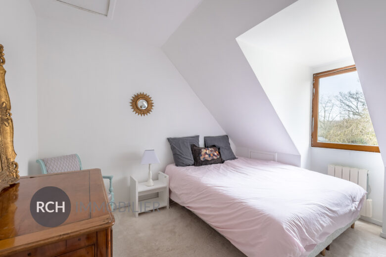 Photos du bien : Exclusivité – Secteur Gambais – Maison familiale sur joli terrain arboré