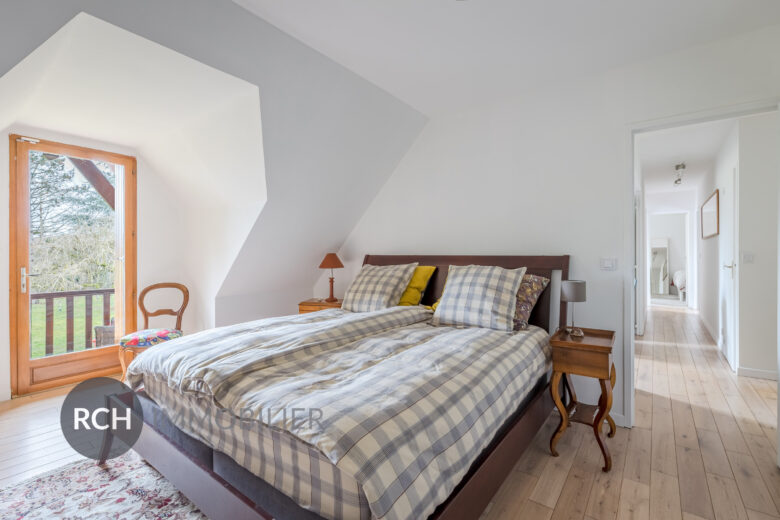 Photos du bien : Exclusivité – Secteur Gambais – Maison familiale sur joli terrain arboré