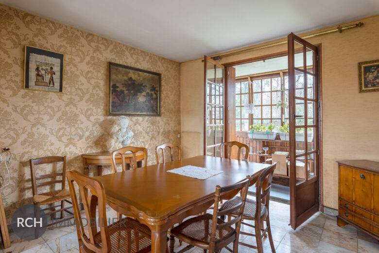 Photos du bien : Méré – Maison familiale avec sous-sol total et jardin