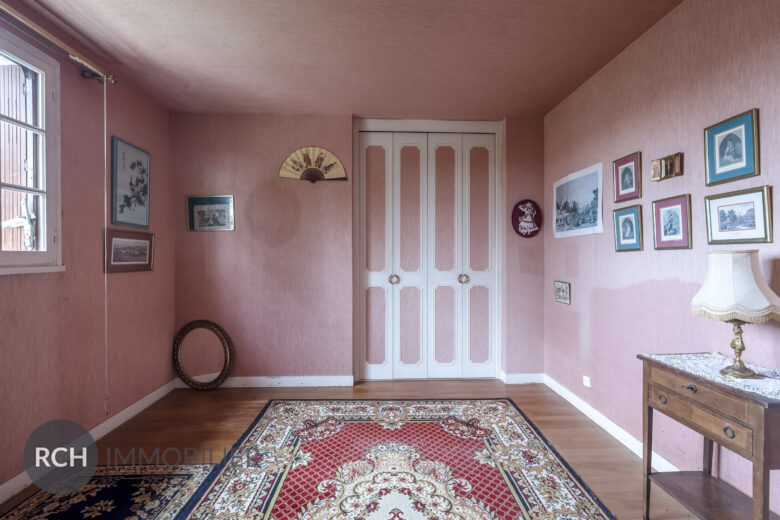 Photos du bien : Méré – Maison familiale avec sous-sol total et jardin