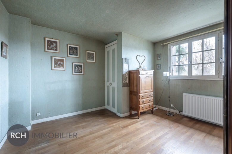 Photos du bien : Méré – Maison familiale avec sous-sol total et jardin