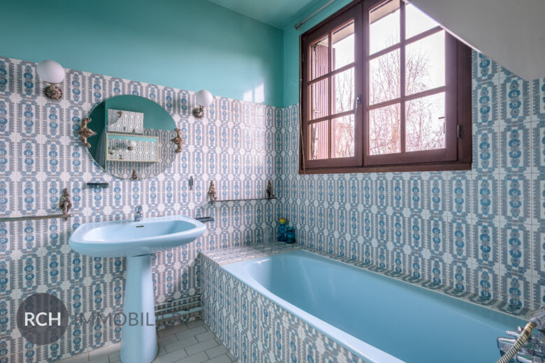 Photos du bien : Méré – Maison familiale avec sous-sol total et jardin