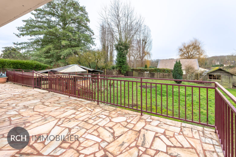 Photos du bien : Méré – Maison familiale avec sous-sol total et jardin