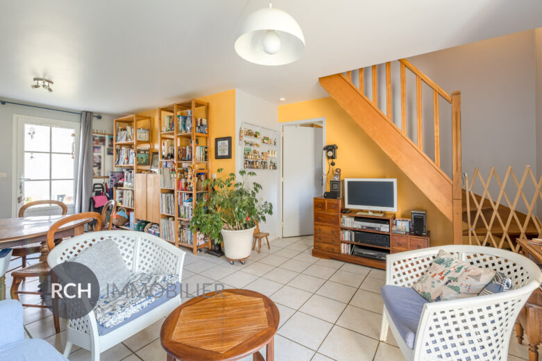 Photos du bien : Montfort-l’Amaury – Maison de ville en coeur de village