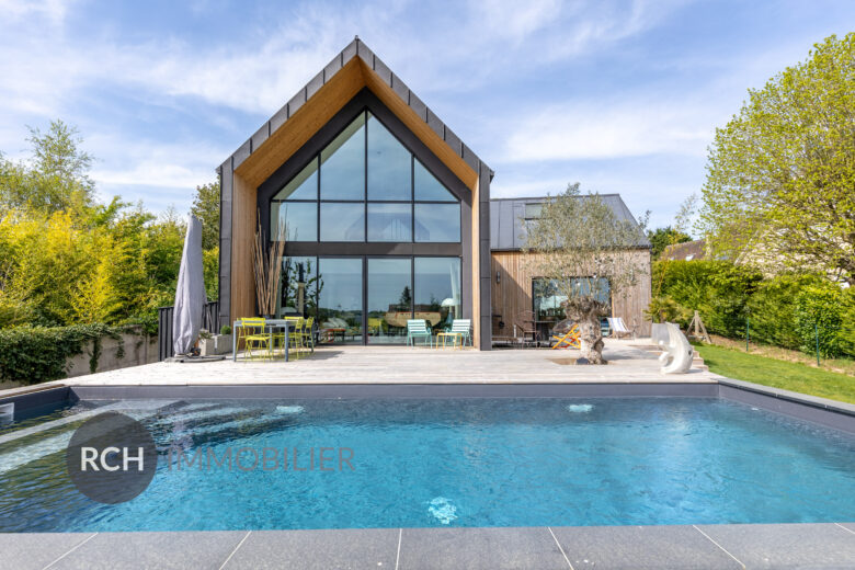 Photos du bien : La Hauteville – Belle maison d&rsquo;architecte nichée dans un environnement privilégié