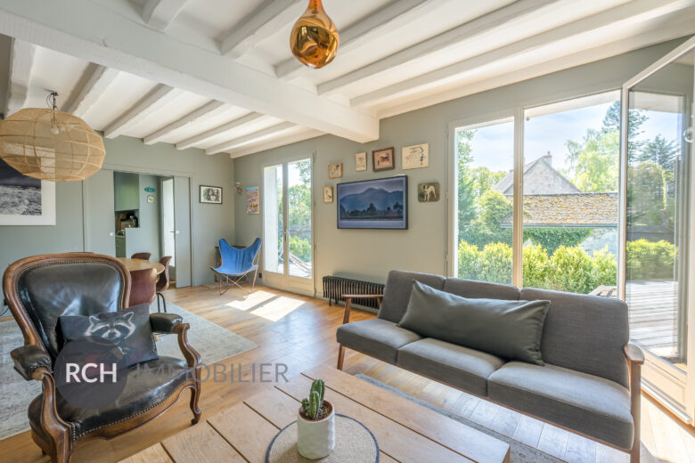 Photos du bien : Grosrouvre – Charmante maison entièrement rénovée au coeur de la forêt