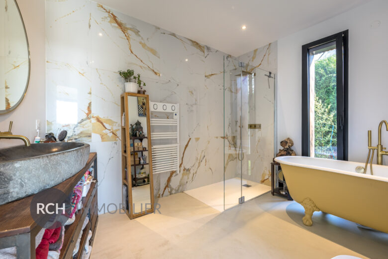 Photos du bien : La Hauteville – Belle maison d&rsquo;architecte nichée dans un environnement privilégié