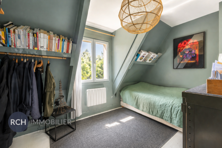 Photos du bien : Grosrouvre – Charmante maison entièrement rénovée au coeur de la forêt