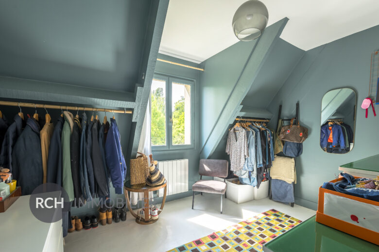 Photos du bien : Grosrouvre – Charmante maison entièrement rénovée au coeur de la forêt