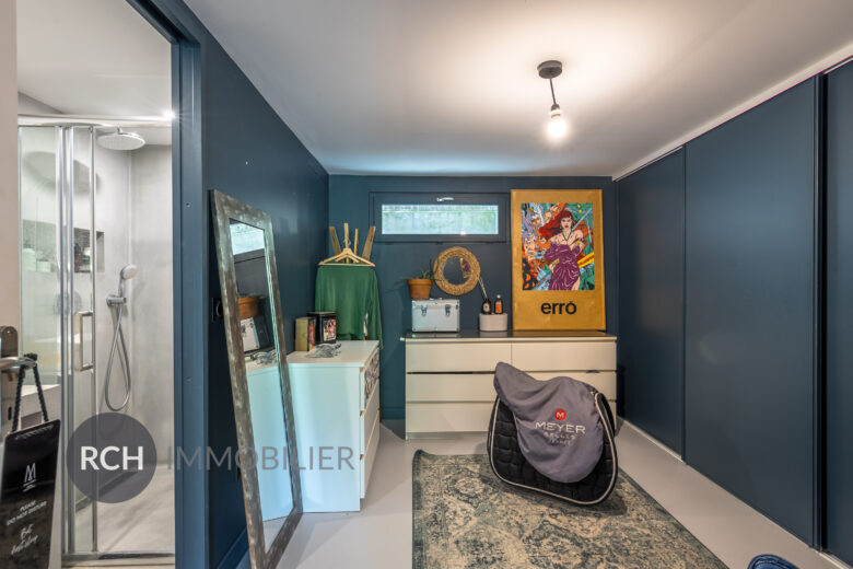 Photos du bien : Grosrouvre – Charmante maison entièrement rénovée au coeur de la forêt