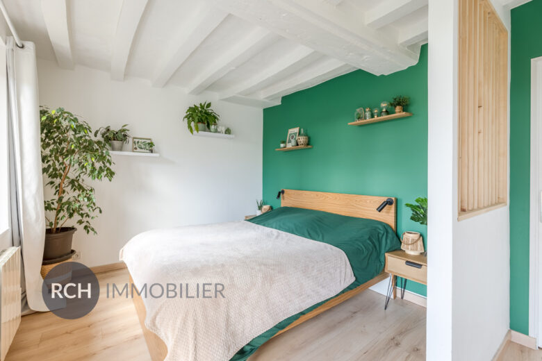 Photos du bien : Bazainville – Charmante maison ancienne avec grange et beau jardin