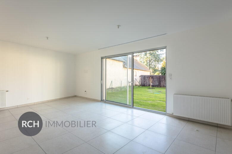 Photos du bien : Gambais – Maison non meublée en cœur de village avec joli jardin