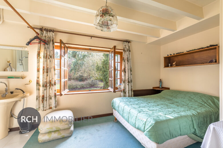 Photos du bien : Mareil-le-Guyon – Grande propriété sur beau parc arboré de plus d&rsquo;un hectare