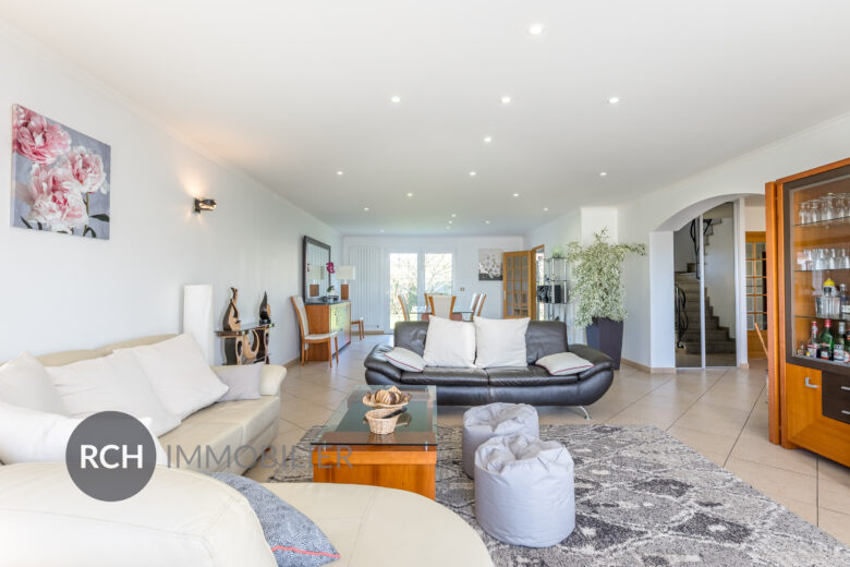 Photos du bien : Osmoy – Maison familiale de qualité avec sous-sol total