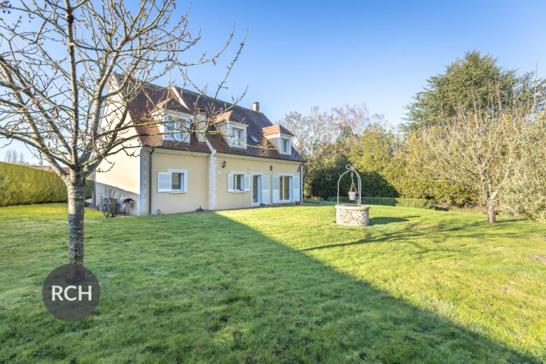 Photos du bien : Osmoy – Maison familiale de qualité avec sous-sol total