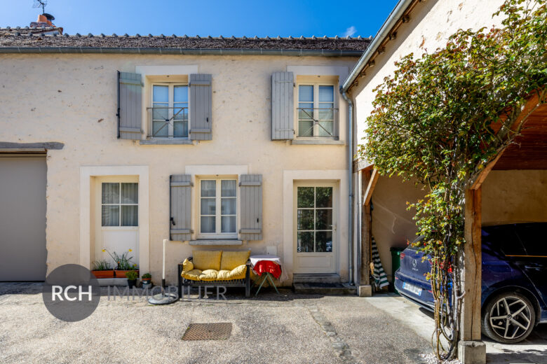 Photos du bien : Le Tremblay-sur-Mauldre – Duplex non meublé de 3 pièces de 88,41 m2 avec jolie cour