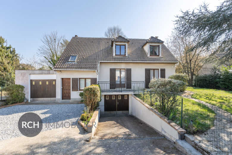 Photos du bien : Seul mandataire – Le Tremblay-sur-Mauldre – Maison familiale dans un environnement calme avec sous-sol total