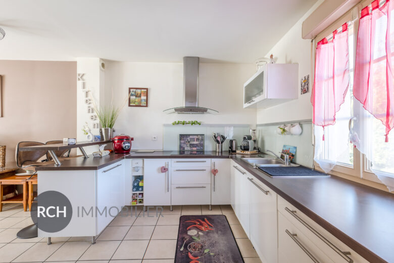 Photos du bien : Saint-Léger-en-Yvelines – Maison de village avec jardin dans un environnement calme